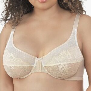 Vanity Fair Flattering Lift non-padded underwire bra Size 40D